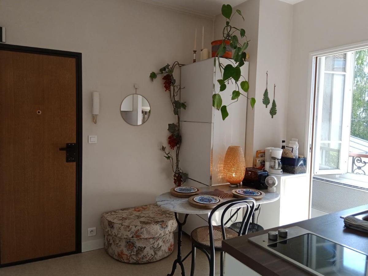 Paris Authentic House Small, Bright And Calm Studio Luaran gambar