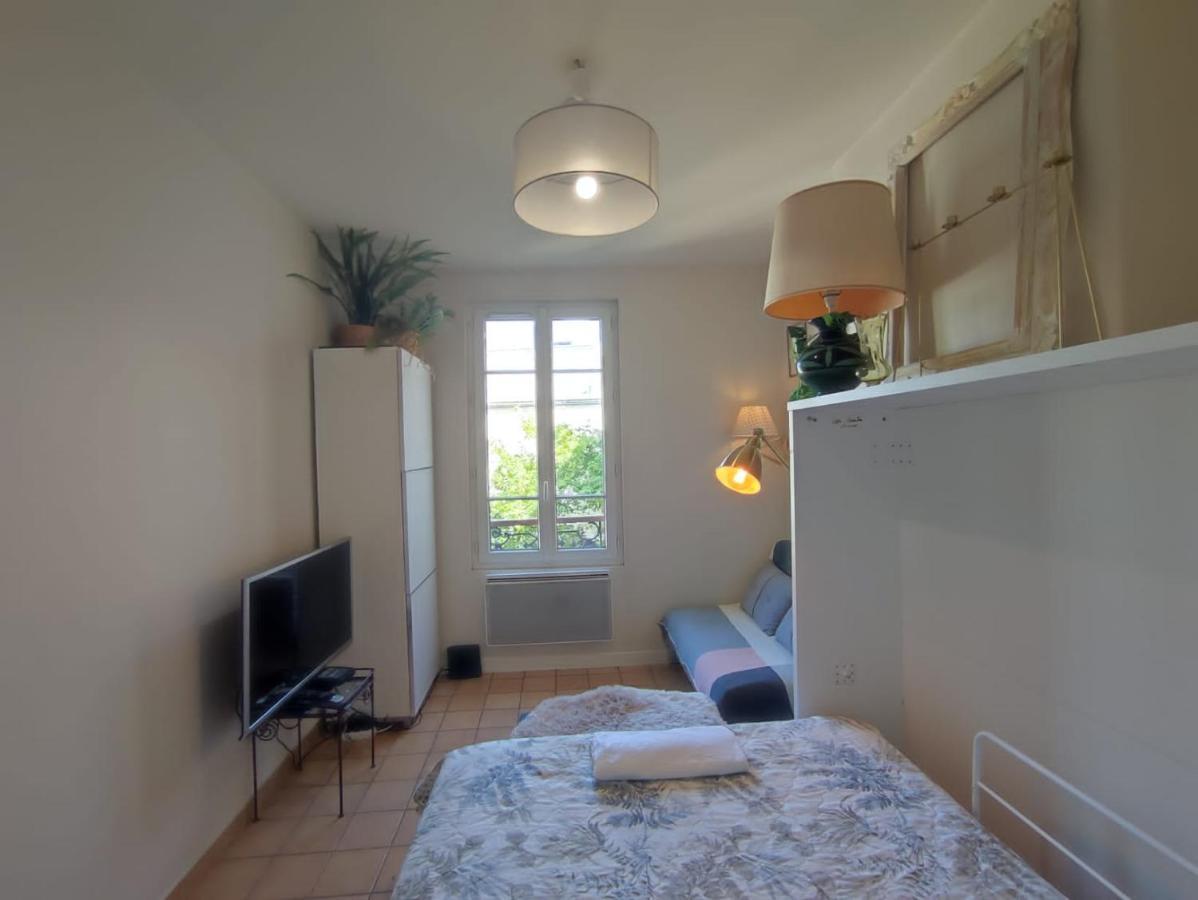 Paris Authentic House Small, Bright And Calm Studio Bilik gambar