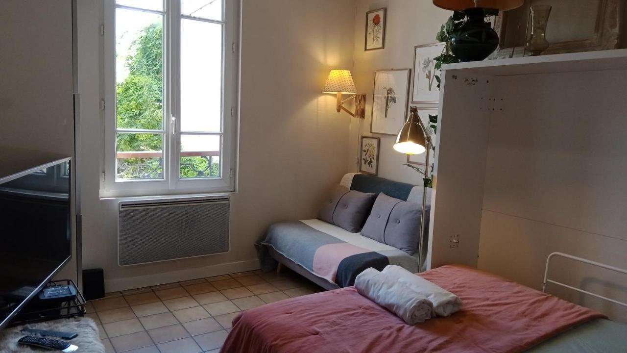 Paris Authentic House Small, Bright And Calm Studio Luaran gambar
